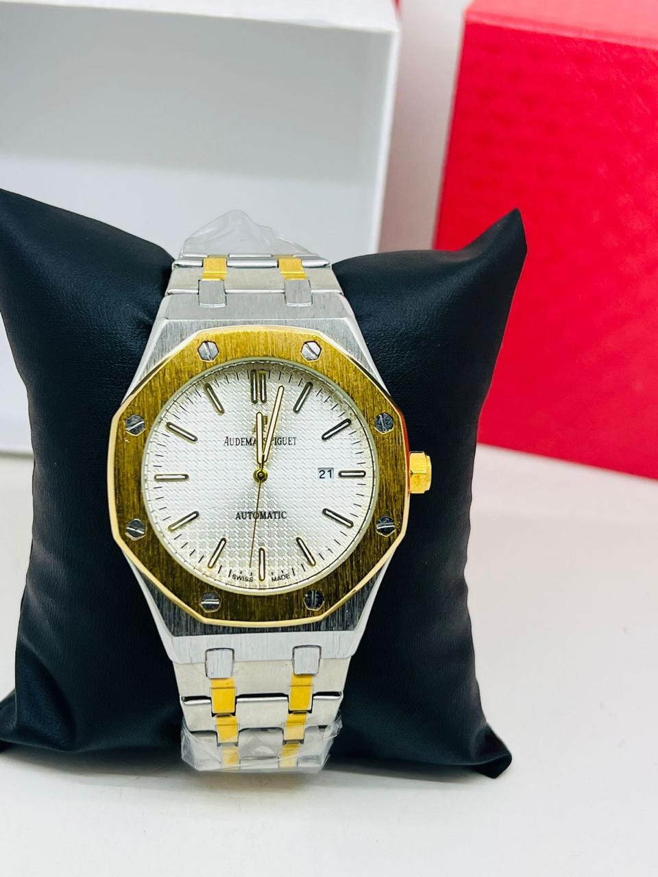AUDEMARS PIGUET ROYAL OAK SELFWINDING YELLOW GOLD SILVER DIAL RARE