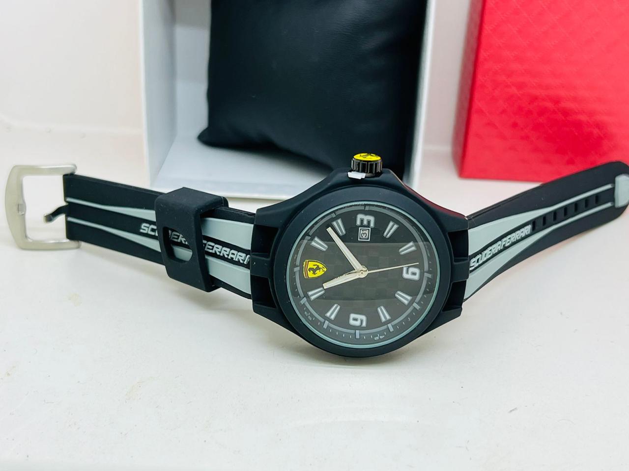 Scuderia Ferrari Redrev Men's Watch